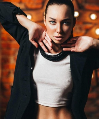 Лизачка, 24 года, 2 размер груди